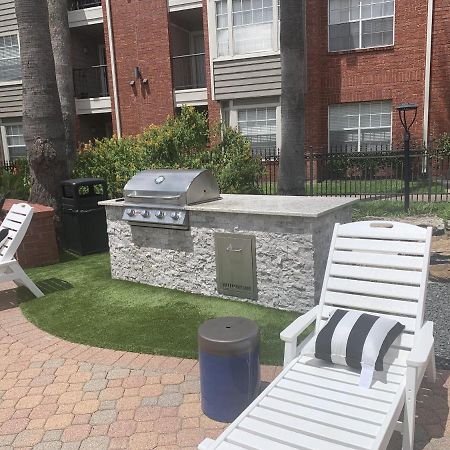 Spacious 2Br&2Ba Med Center Apt, Free Parking&Shuttle Houston Exteriör bild
