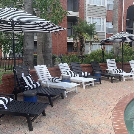 Spacious 2Br&2Ba Med Center Apt, Free Parking&Shuttle Houston Exteriör bild