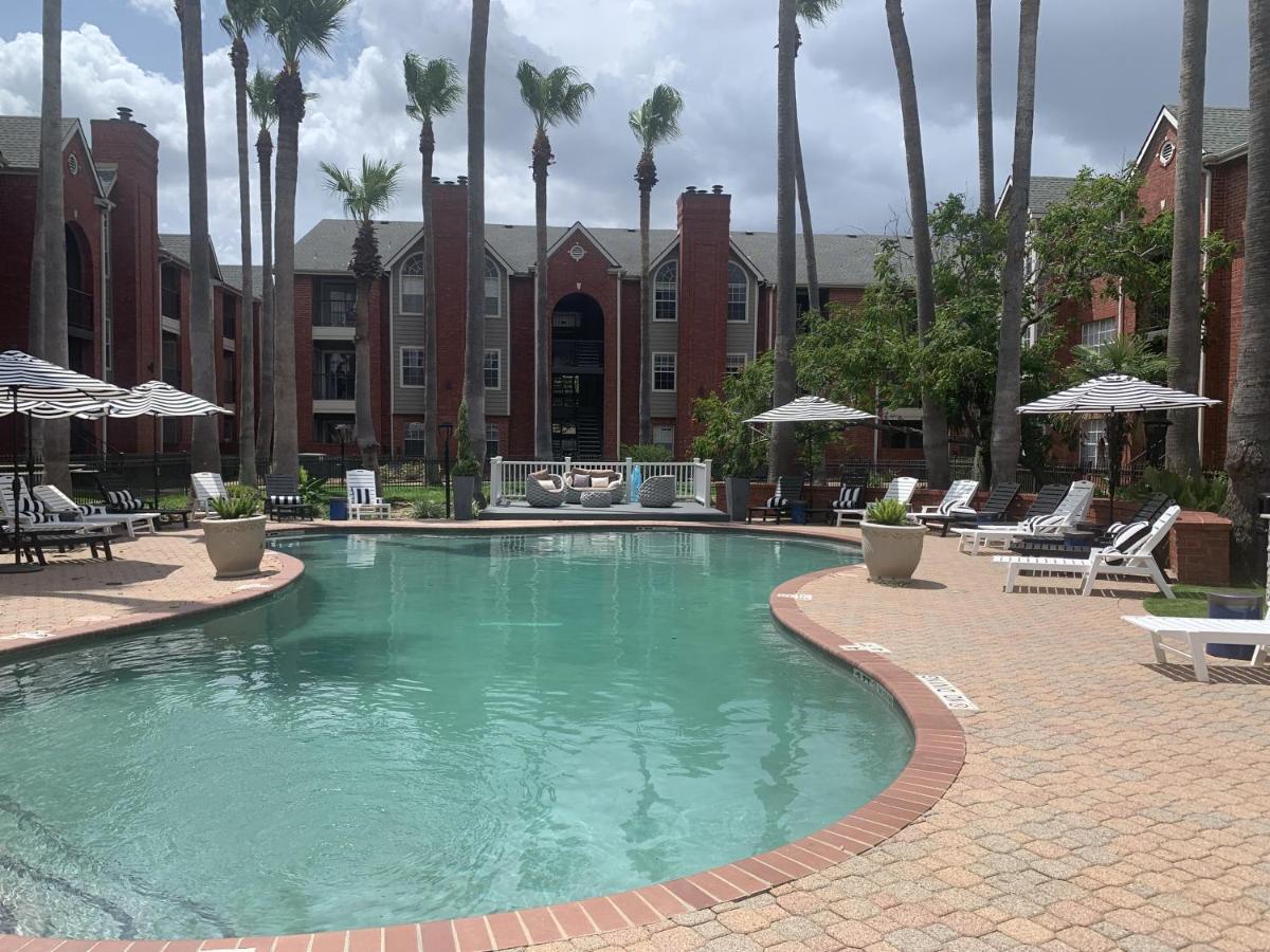 Spacious 2Br&2Ba Med Center Apt, Free Parking&Shuttle Houston Exteriör bild
